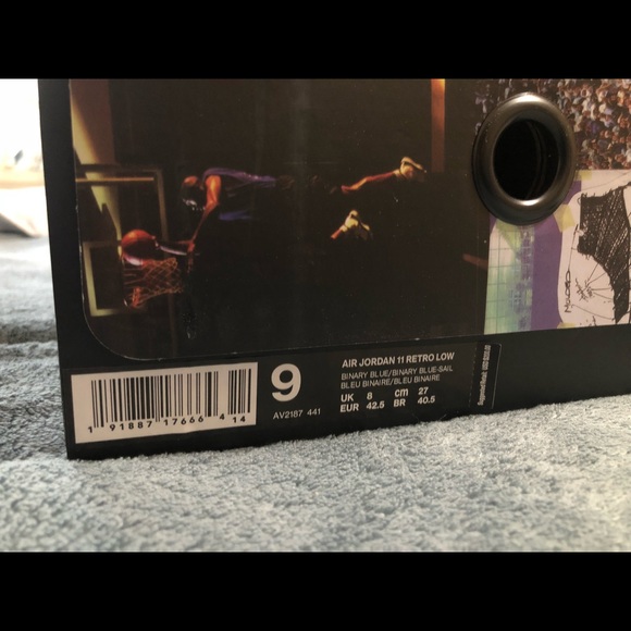 SOLD Jordan 11 Jeter Low size 9 Mens 100% - Picture 3 of 7